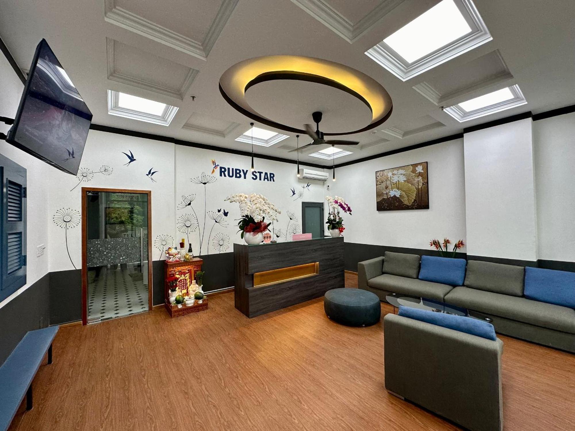 Hotel Ruby Star Nam Quoc Cang Hô Chi Minh-Ville